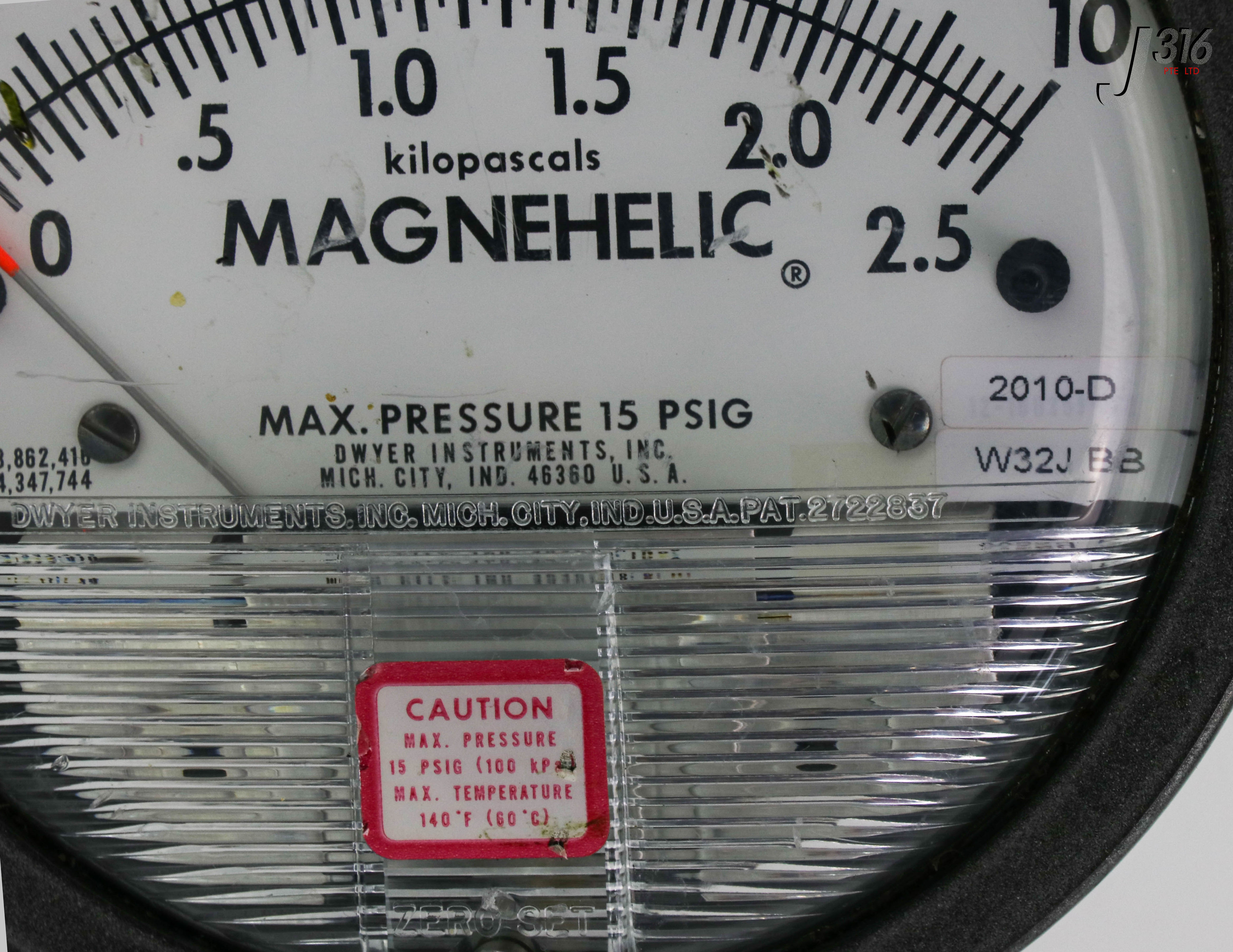 15685 DWYER MAGNEHELIC DIFFERENTIAL PRESSURE GAUGE,0-10